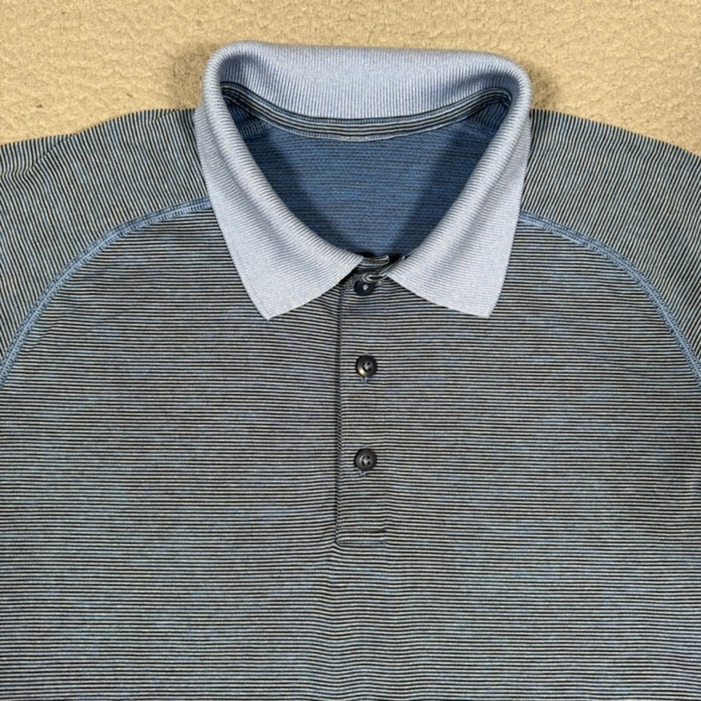 Lululemon Shirt Mens Medium Blue Metal Vent Tech Golf Polo Casual Preppy Stretch